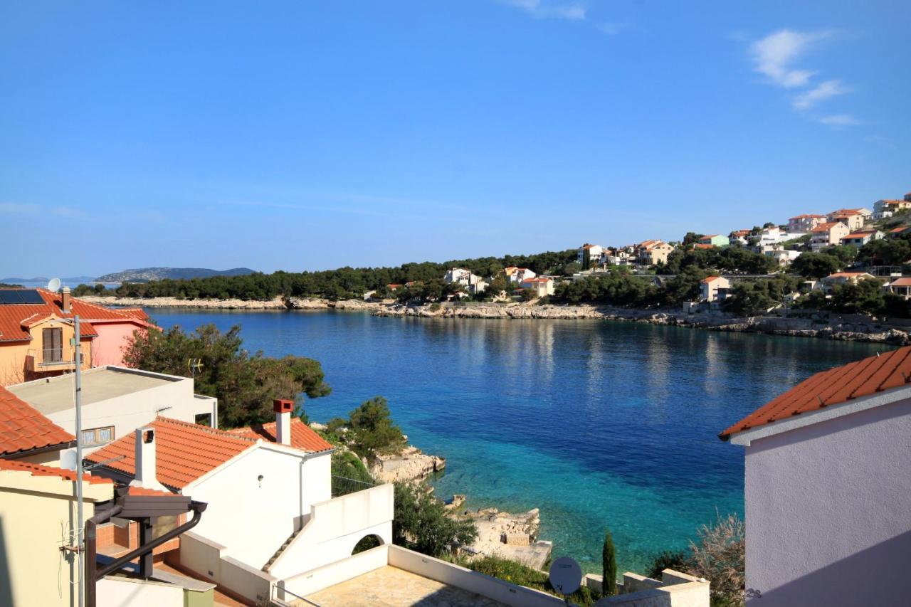 Apartments By The Sea Bilo, Primosten - 4191 Екстер'єр фото